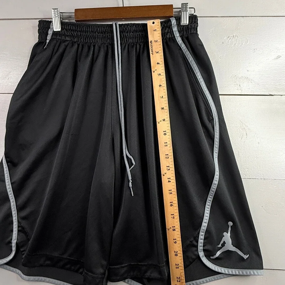 Jordan Basketball Shorts Mens 2XL Black Gray Mesh Athletic Drawstring $